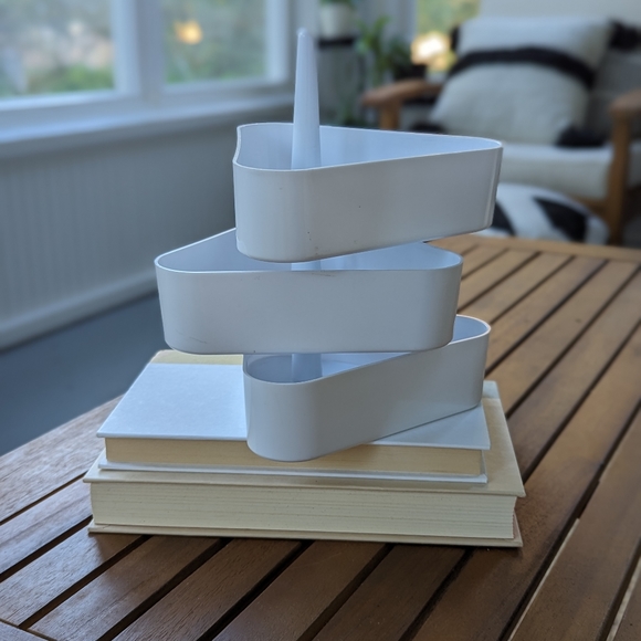 Stackable storage containers - Picture 5 of 9